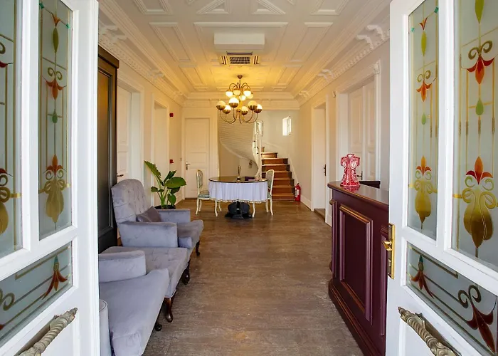 Mansion Milia